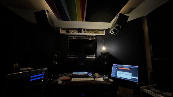 Mixing room